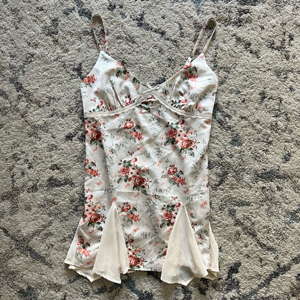 Princess Polly Floral Mini Dress in Ivory with Pink & Green Flowers - Picture 4 of 7
